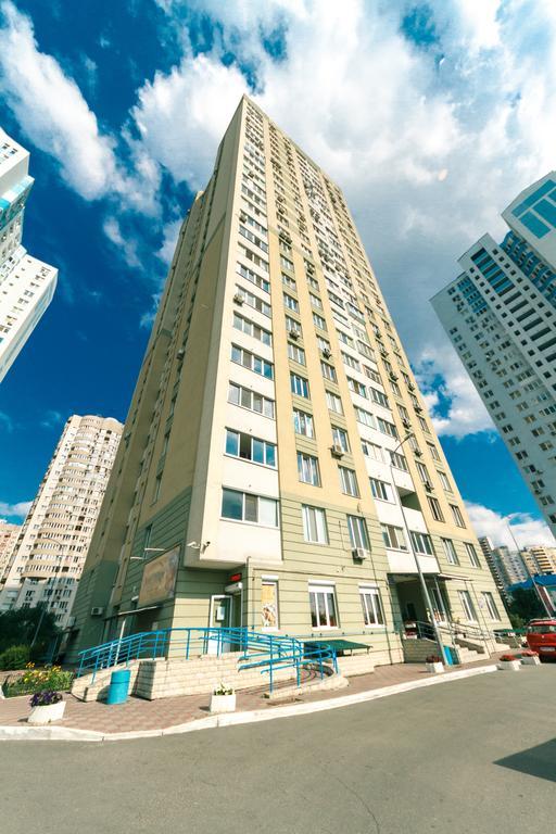 Apartment on Urlovskaya 23a Kiev Dış mekan fotoğraf